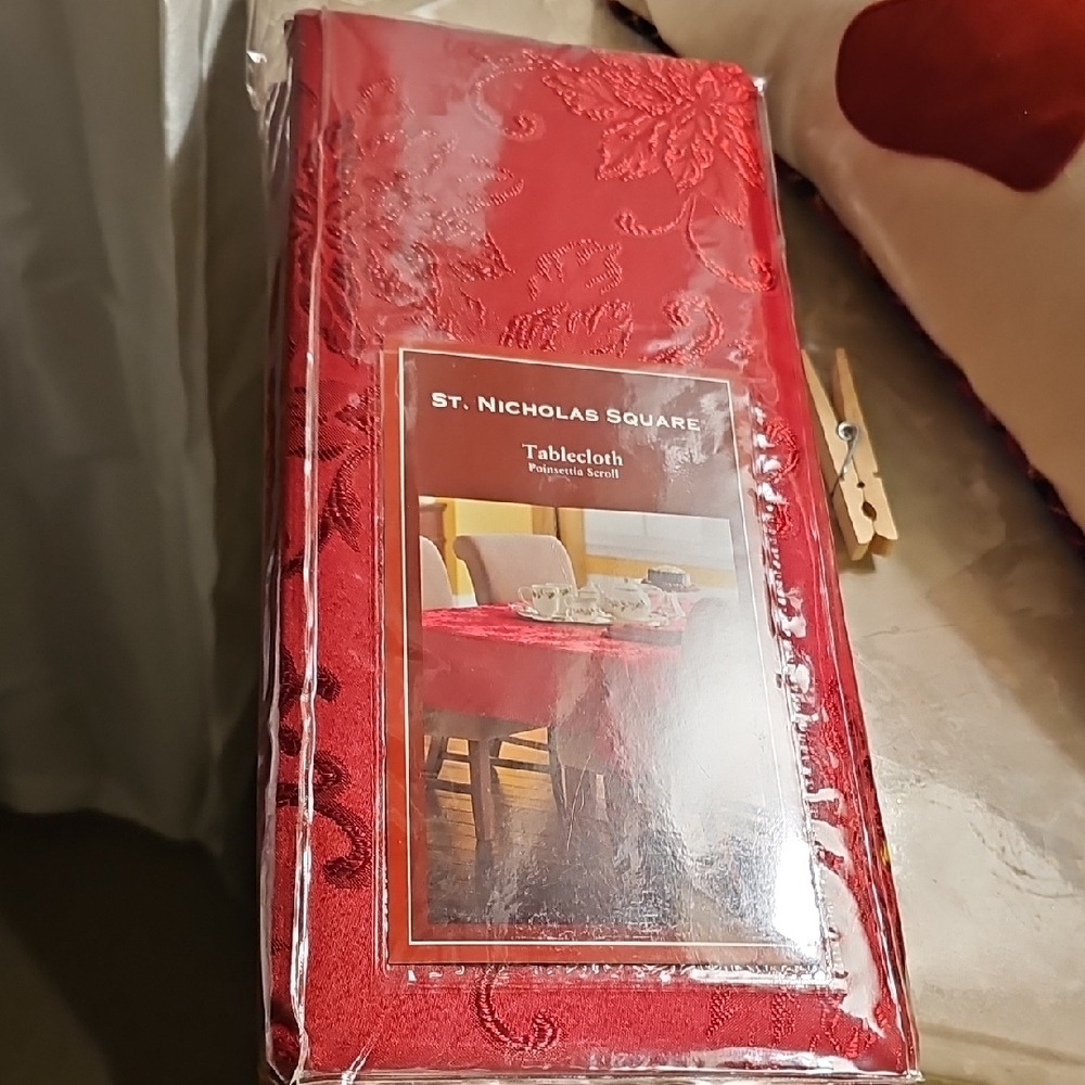 St. Nicholas Square Festive Red Tablecloth 60" X 144" Oblong Brand New